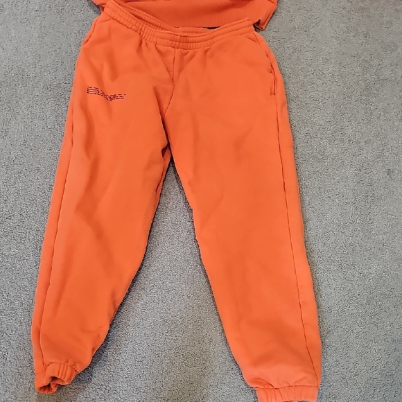 Women's Cozy Crewneck Sweatshirt & Jogger Set - Orange PANGAIA - Picture 3 of 6